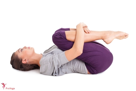 wind bevrijdende houding / apanasana