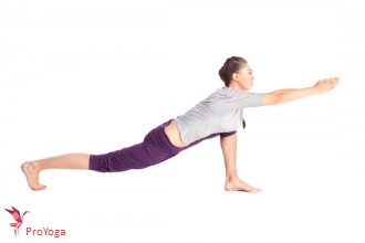 hoge hardloper / utthita ashwa sanchalanāsana - variant