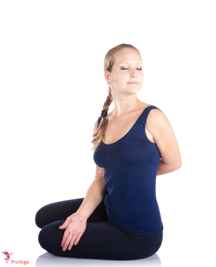 zeemeermin / bharadvajasana I